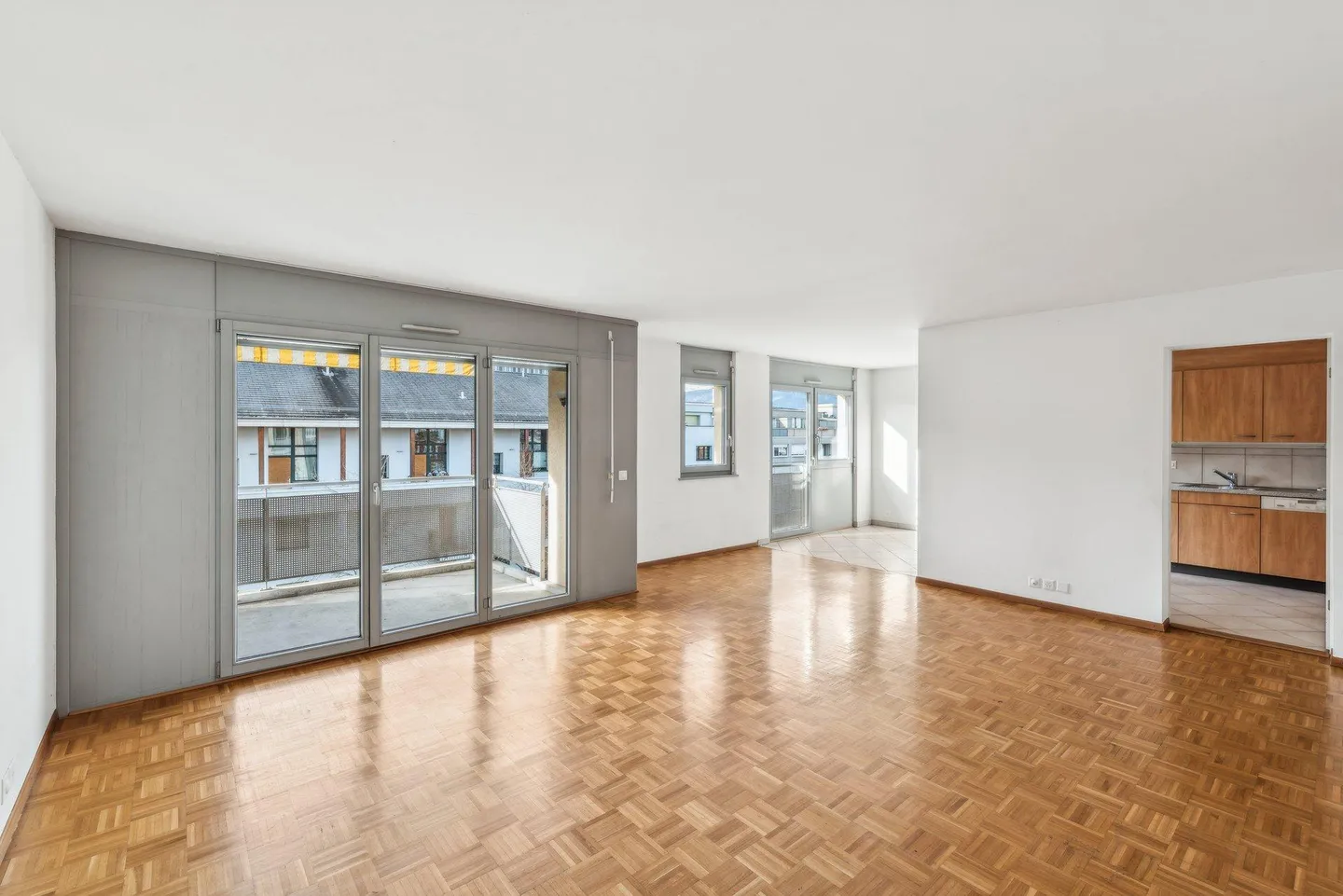 Exclusivity: Through apartment in the heart of Meyrin-Village - Photo 1 of 13