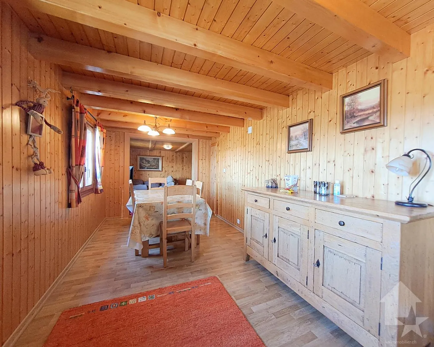 Grande chalet di tre unità nel centro di Tzoumaz - Foto 3 di 19