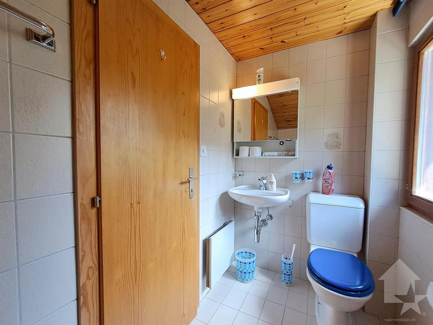 Grande chalet di tre unità nel centro di Tzoumaz - Foto 8 di 19