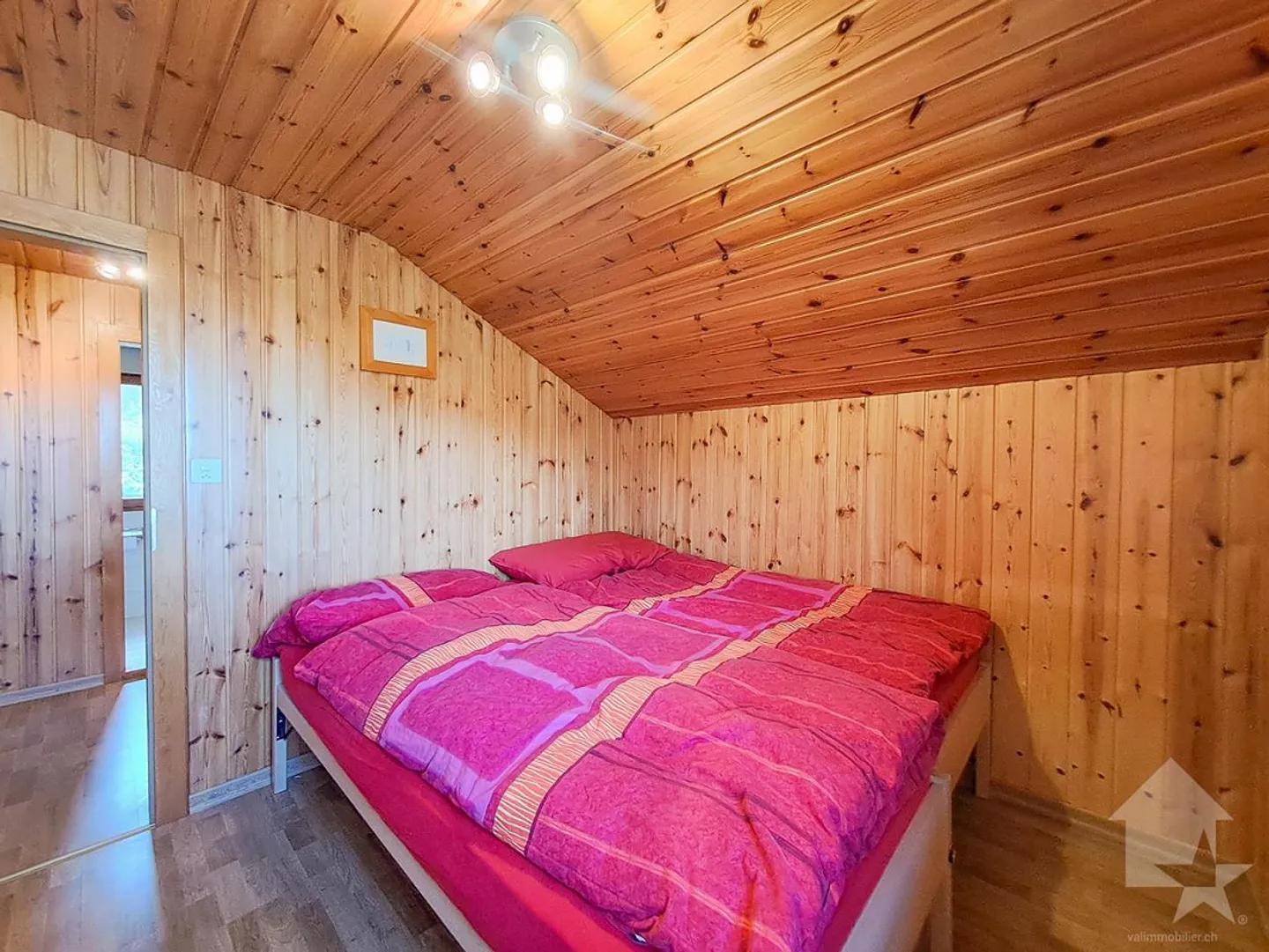 Grande chalet di tre unità nel centro di Tzoumaz - Foto 9 di 19