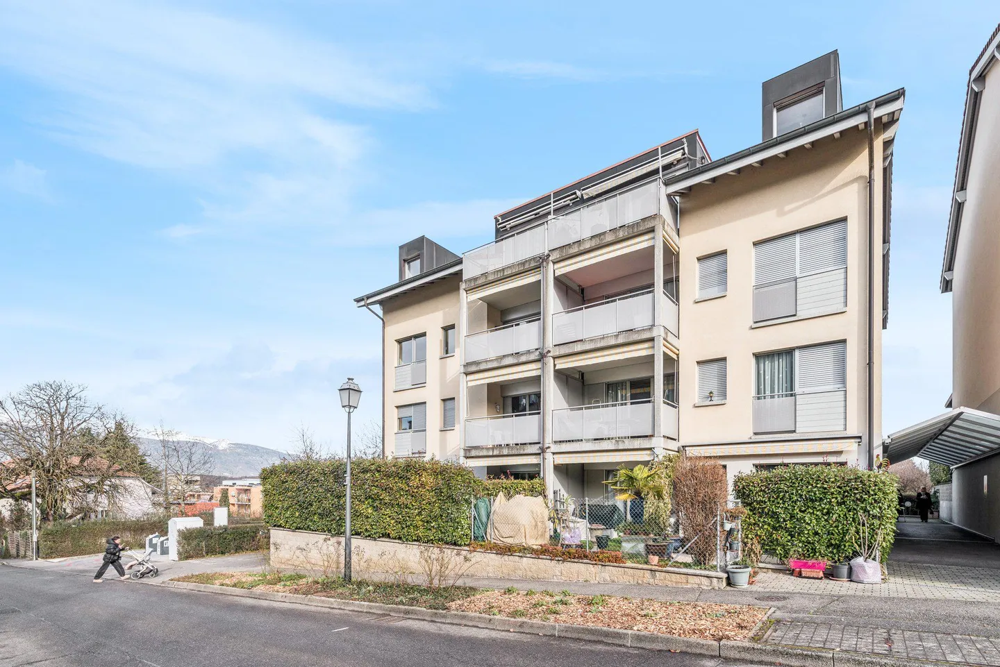 Exclusivity: Through apartment in the heart of Meyrin-Village - Photo 12 of 13
