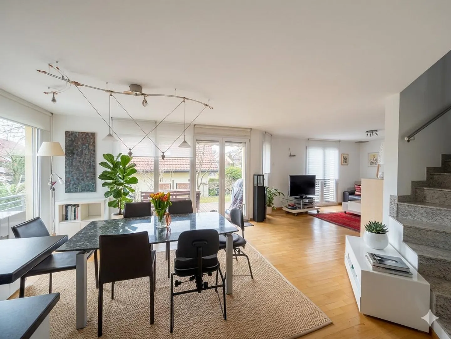 Detached Single-Family House for Rent - Photo 2 of 16