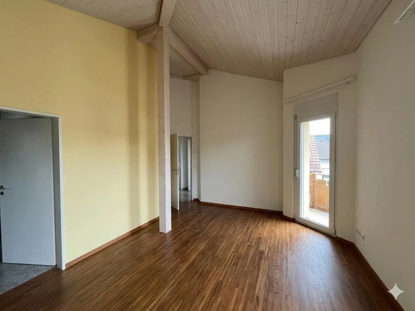 Detached Single-Family House for Rent - Photo 9 of 16