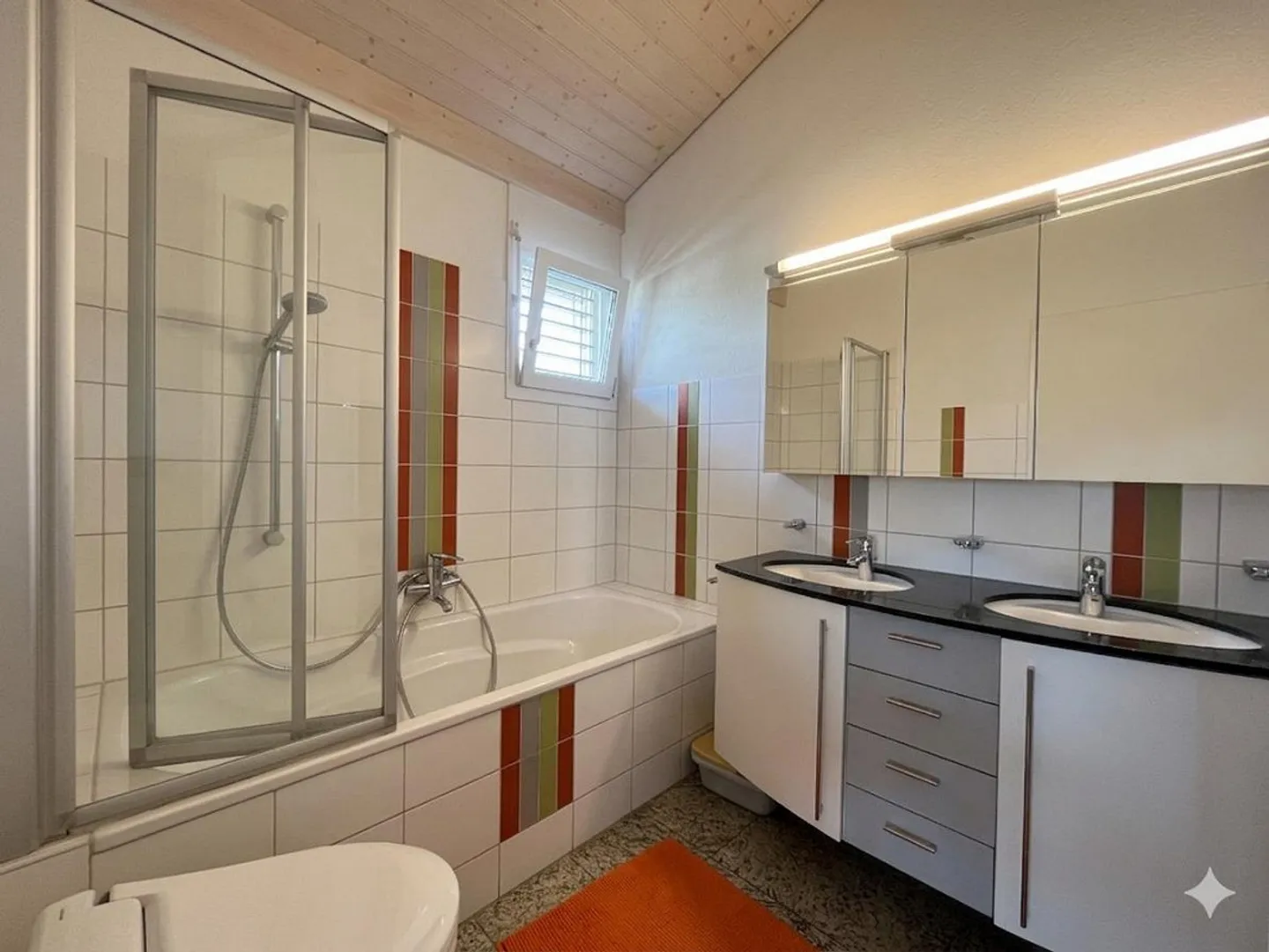 Detached Single-Family House for Rent - Photo 10 of 16