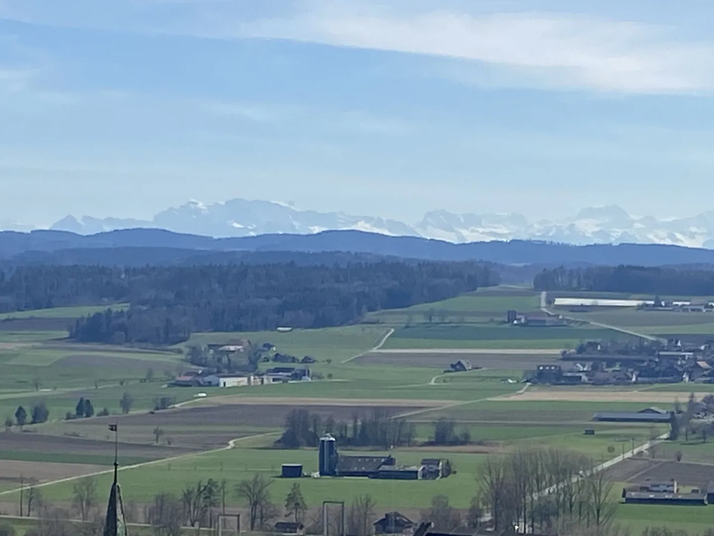 Building plot in "Urban", Neunforn 594m2, fully developed, sunny and with a wide view (without architectural obligation) for single-family or double-family house project - Photo 1 of 6