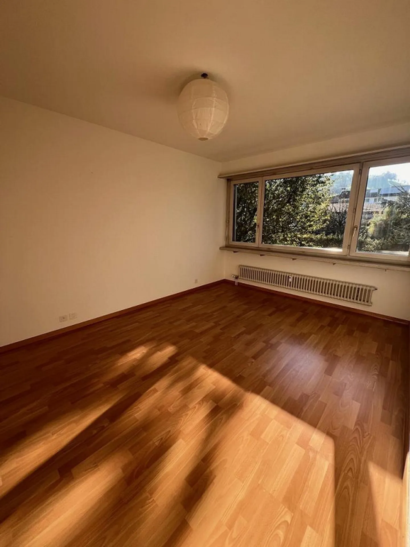 Helle Wohnung mit geräumigem Balkon - Foto 5 von 5