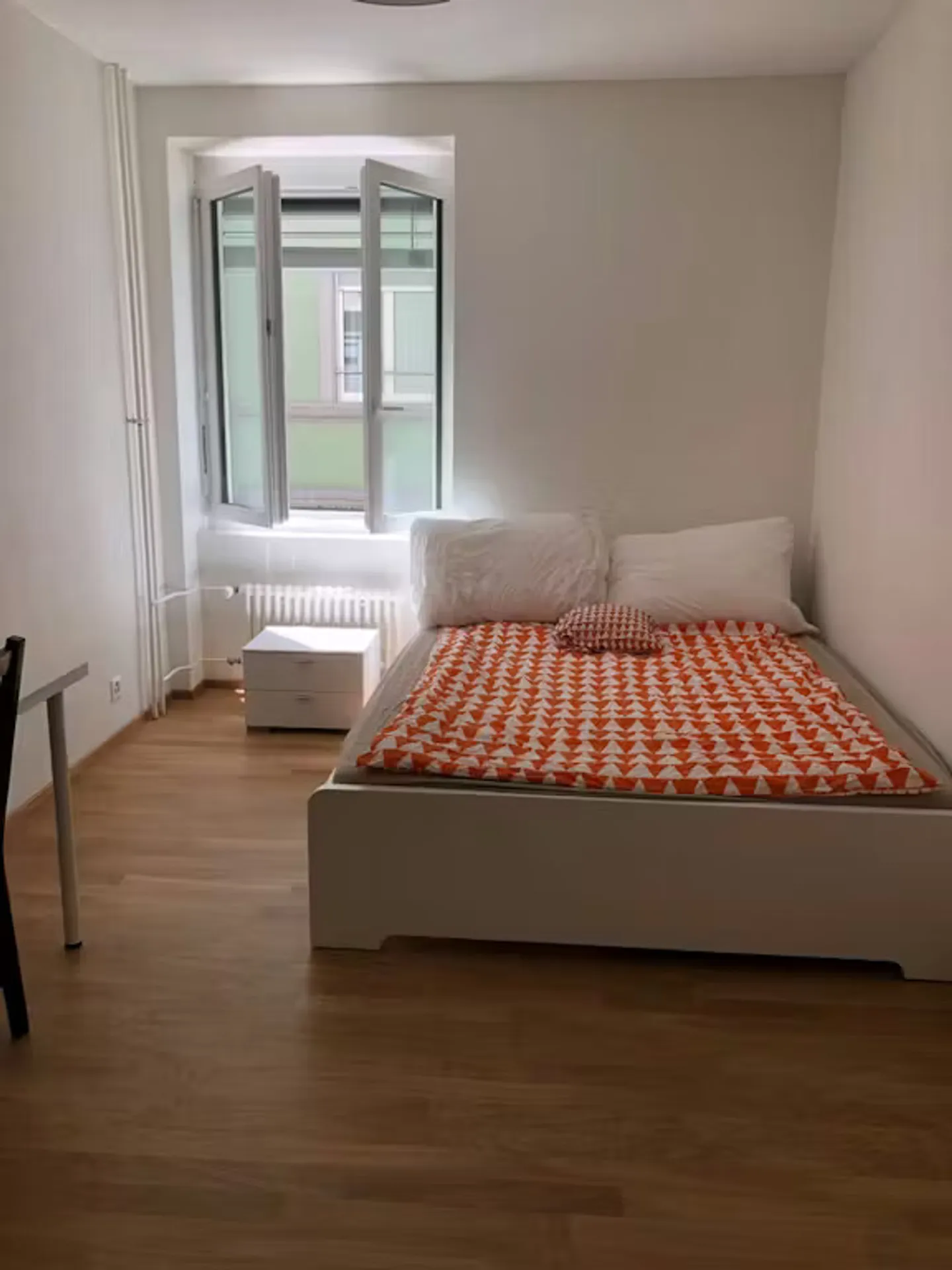 Charmante Wohnung in Zürich - Foto 1 von 3