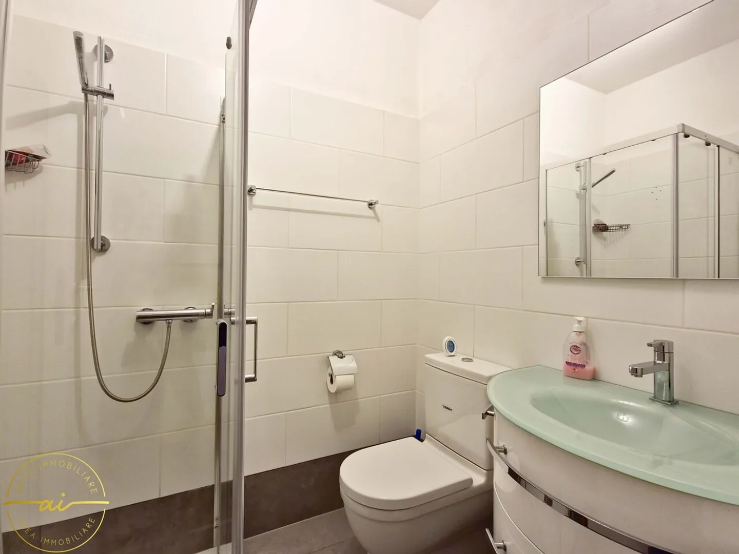 3.5 Room Apartment with Large Balcony in Pregassona - Photo 8 of 13