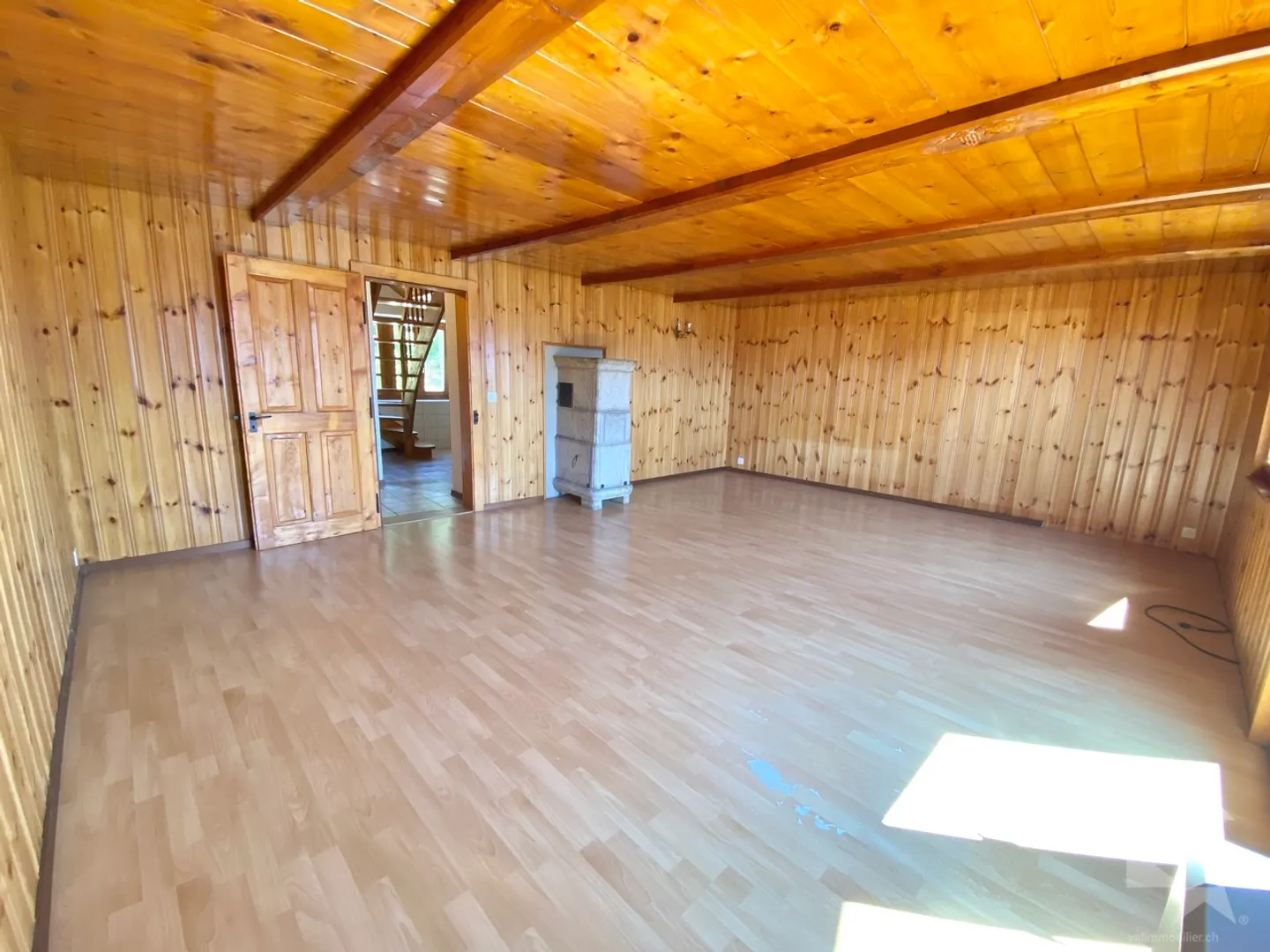 Cozy 4.5-room apartment in a quiet area to renovate! - Photo 2 of 13