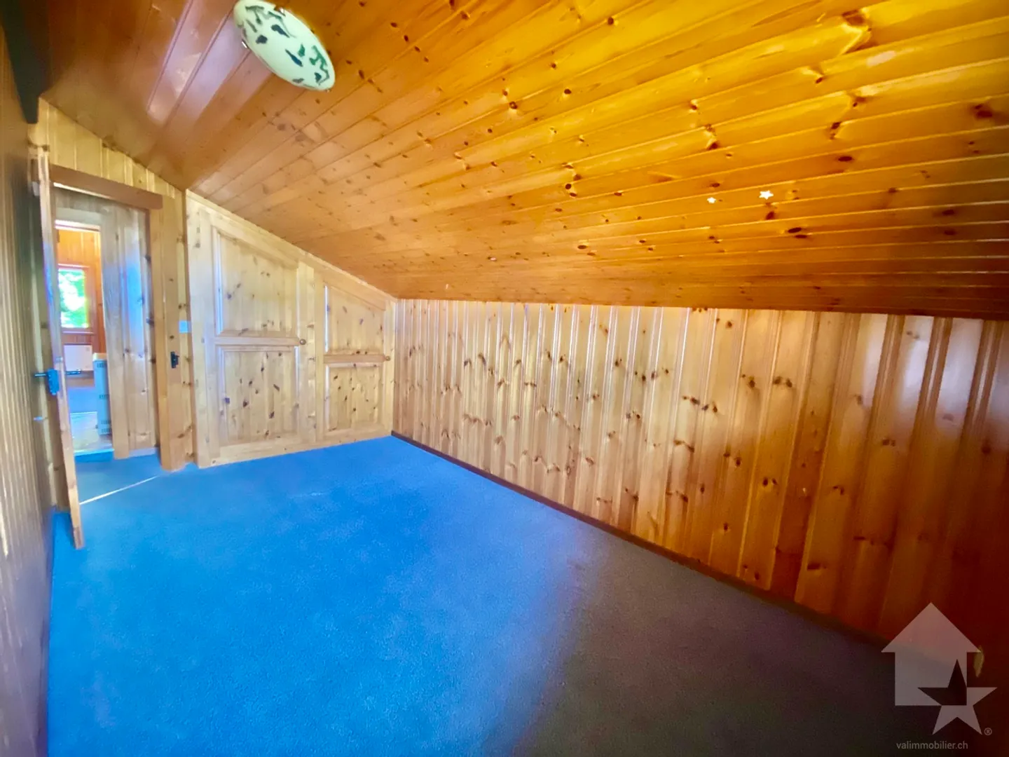 Cozy 4.5-room apartment in a quiet area to renovate! - Photo 10 of 13