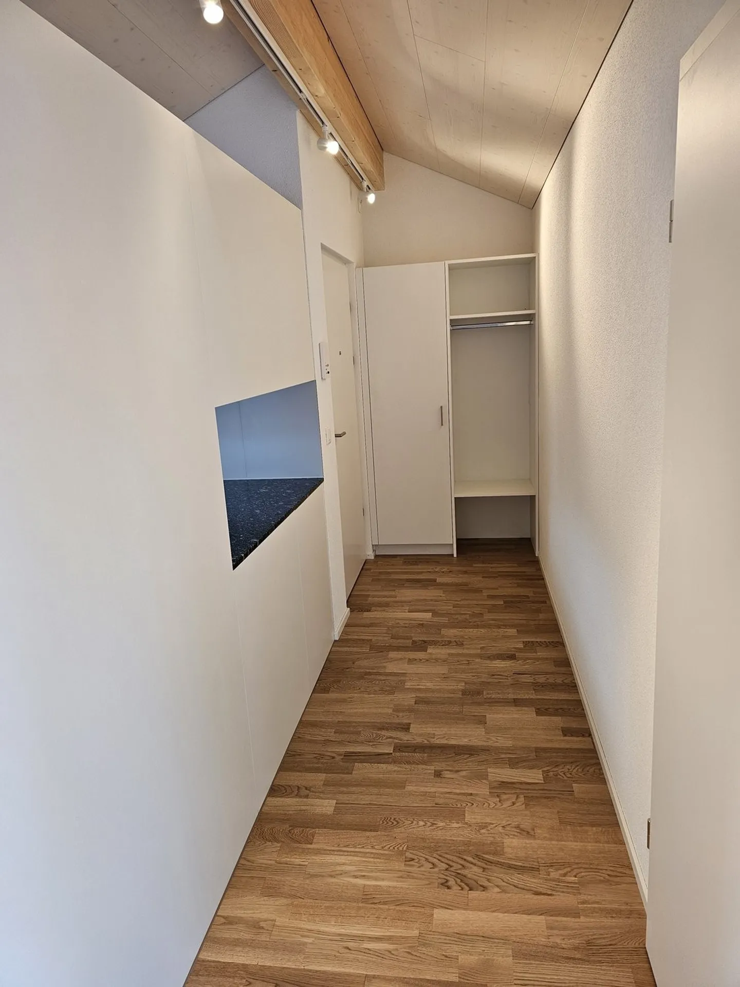 Nuovo appartamento attico di 2,5 stanze in stile loft - Foto 7 di 11