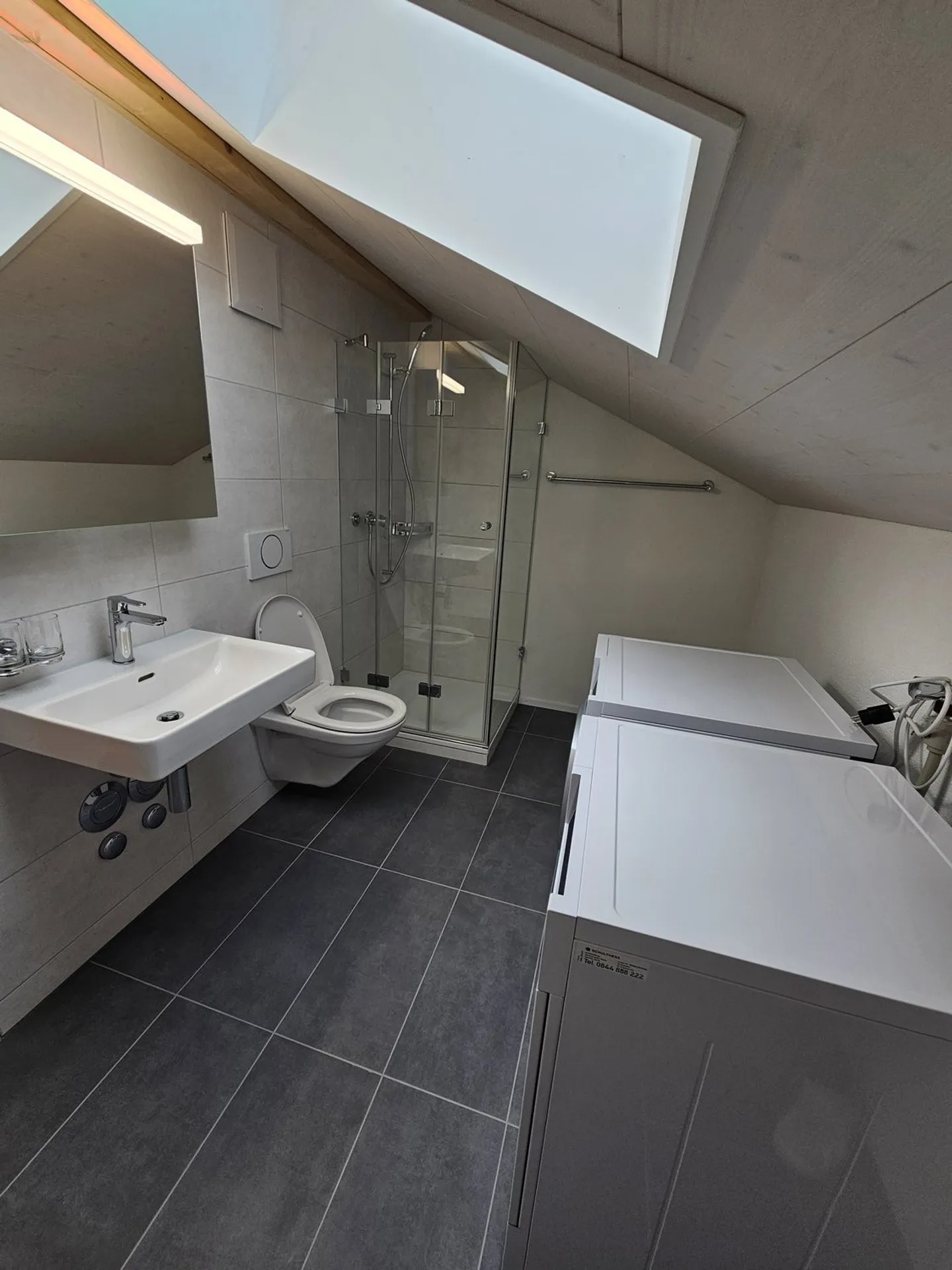 Nuovo appartamento attico di 2,5 stanze in stile loft - Foto 8 di 11