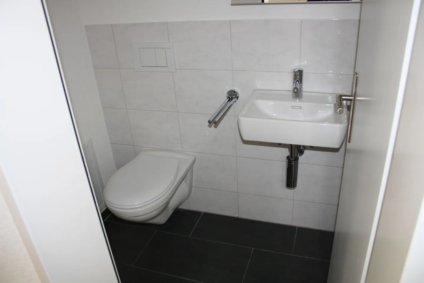 Modern 2-room apartment - Photo 8 of 9