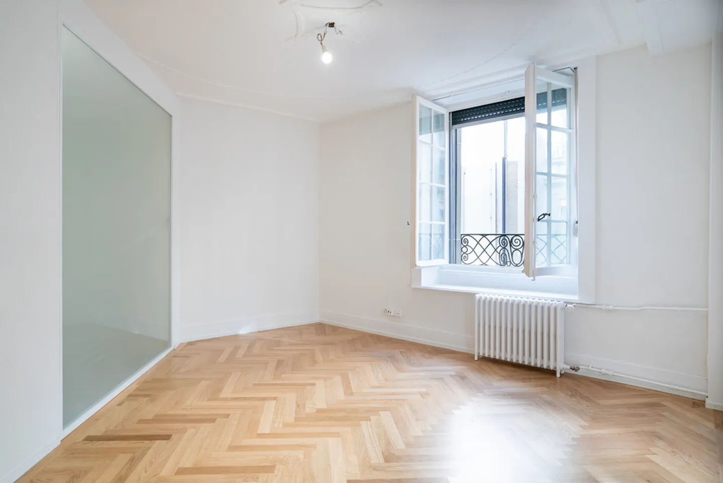 Très bel appartement lumineux de 2.5 pièces au 2ème étage - Photo 6 sur 6
