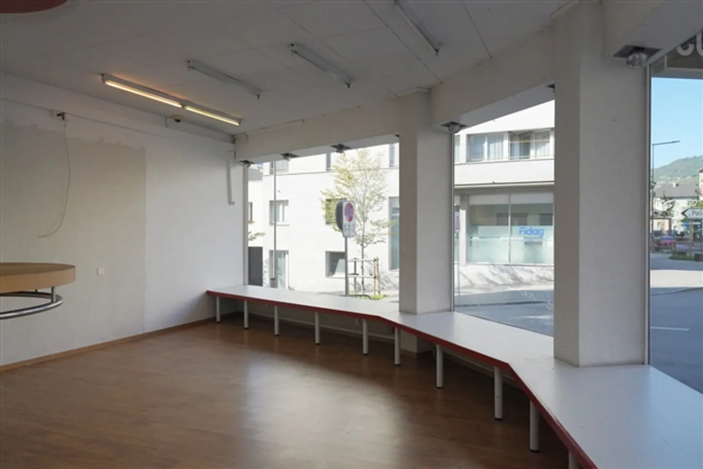 «GEWERBEFLÄCHE IM STADTZENTRUM VON SIERRE» - Foto 9 von 11