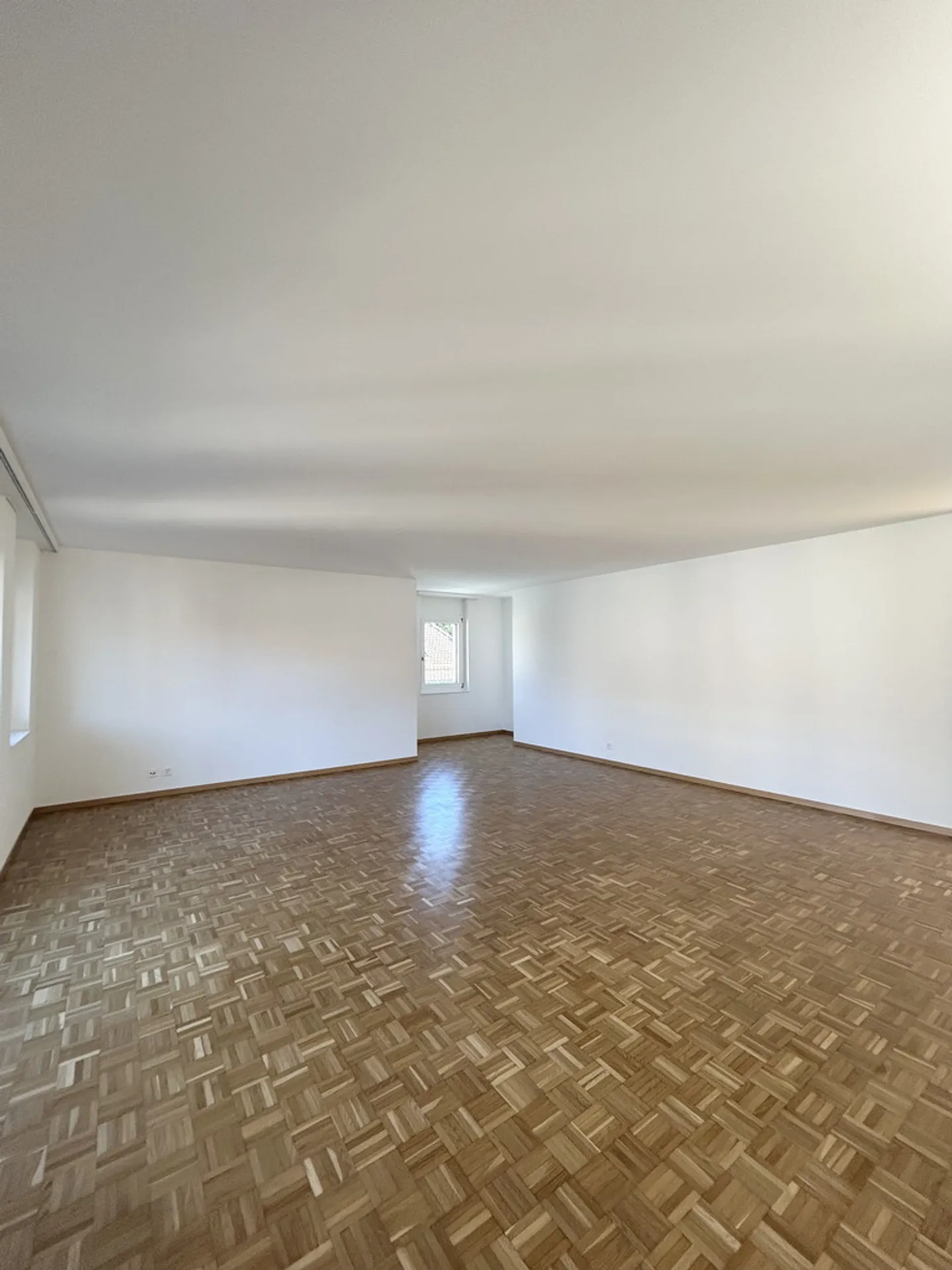 Geräumige 4,5-Zimmer-Wohnung im Stadtzentrum mit Balkon - Foto 5 von 12