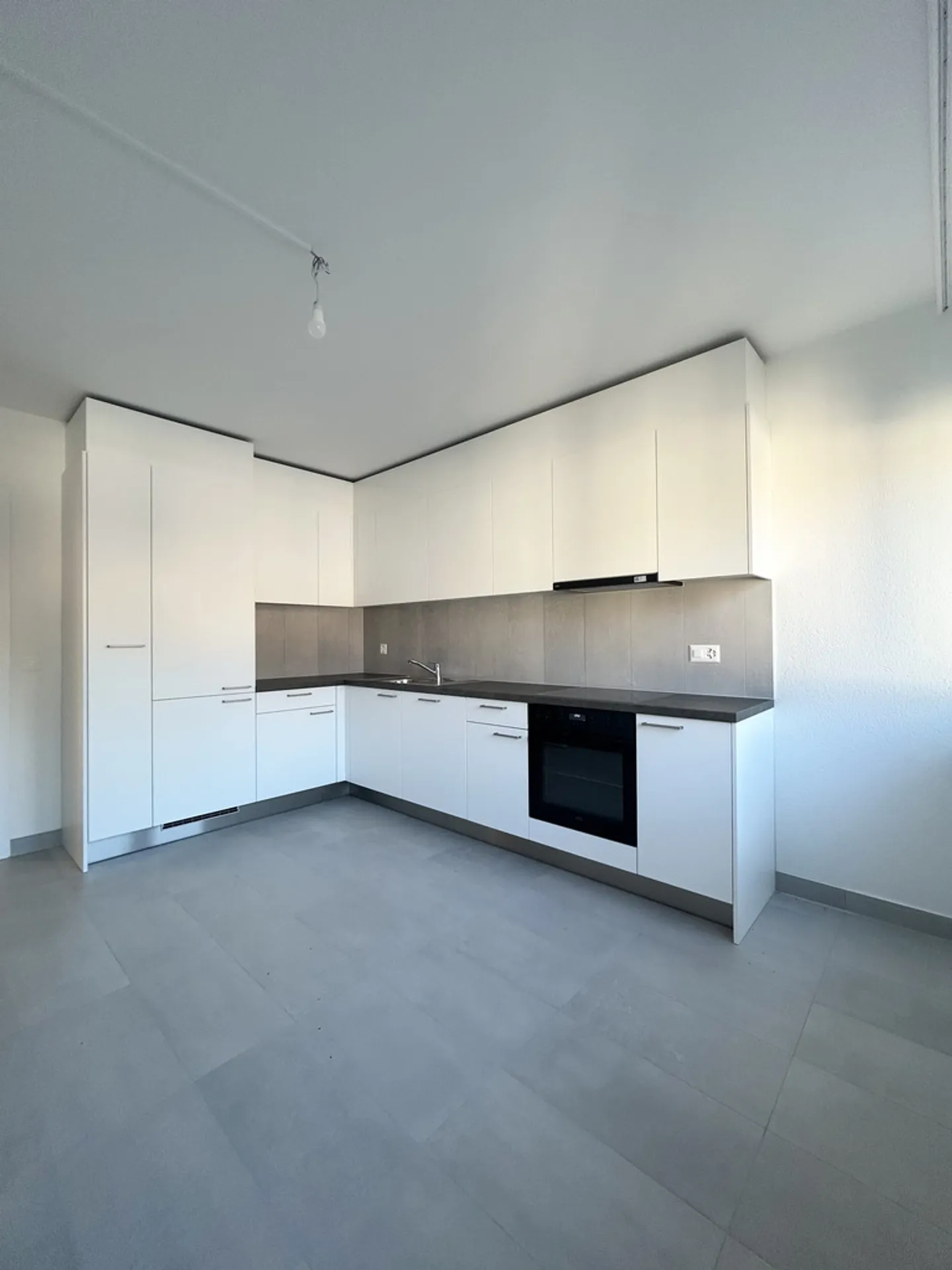 Geräumige 4,5-Zimmer-Wohnung im Stadtzentrum mit Balkon - Foto 7 von 12
