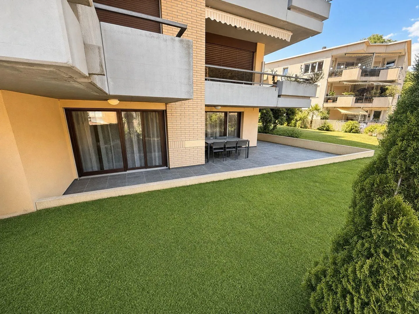 4.5-Room Apartment with Private Garden - Photo 2 of 11