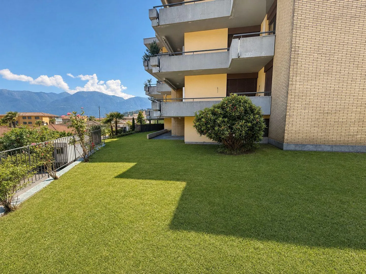4.5-Room Apartment with Private Garden - Photo 1 of 11