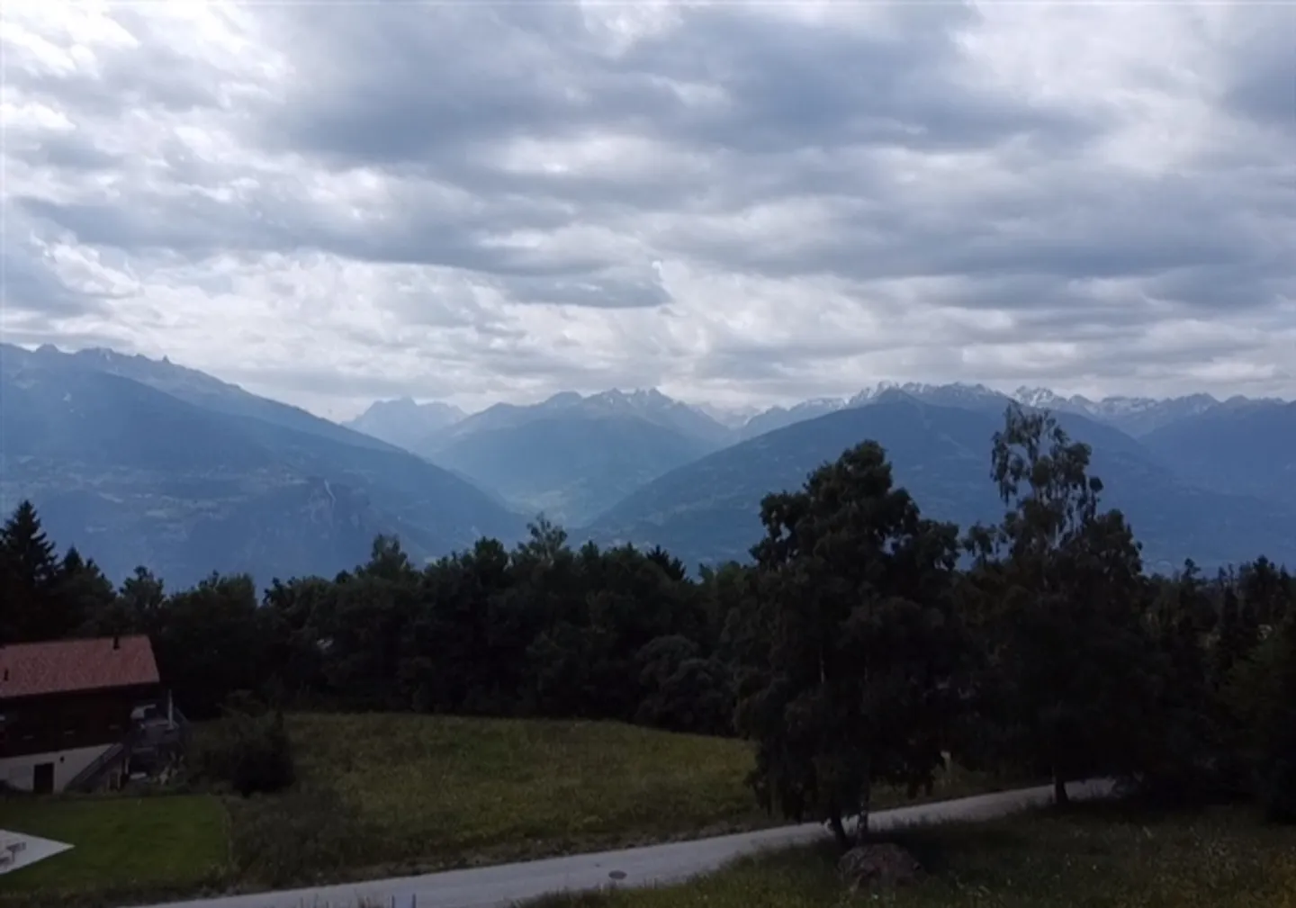 Terrain à bâtir avec avis positif de la commune - Photo 3 sur 6