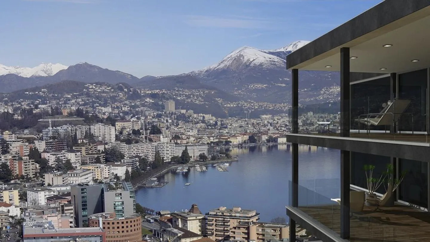 Luxury penthouse with lake view in Paradiso - Photo 3 of 5