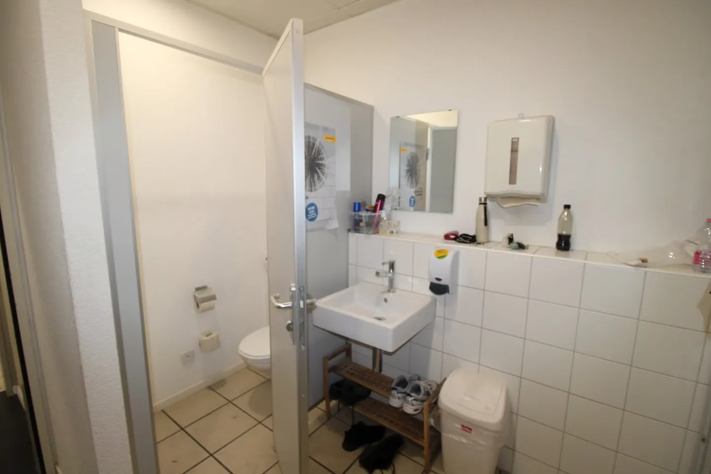 Spacious retail space in a central location in Solothurn - Photo 5 of 8