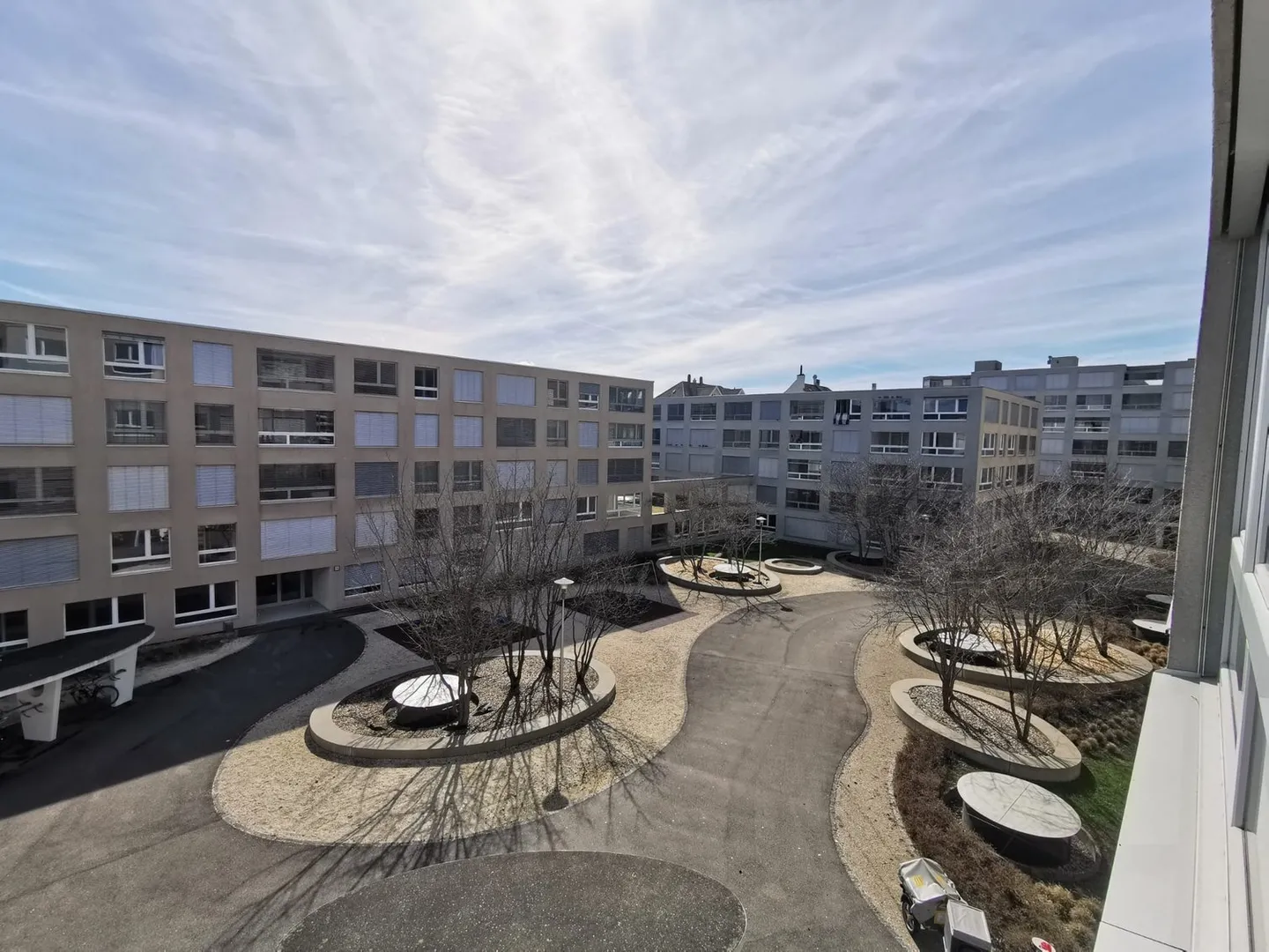 Large 1-room apartment for rent! - Photo 1 of 5