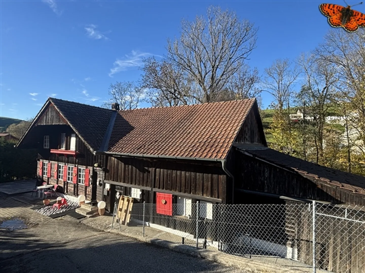 FATTORIA A LA ROCHE VICINO A TUTTI I SERVIZI! - Foto 1 di 14