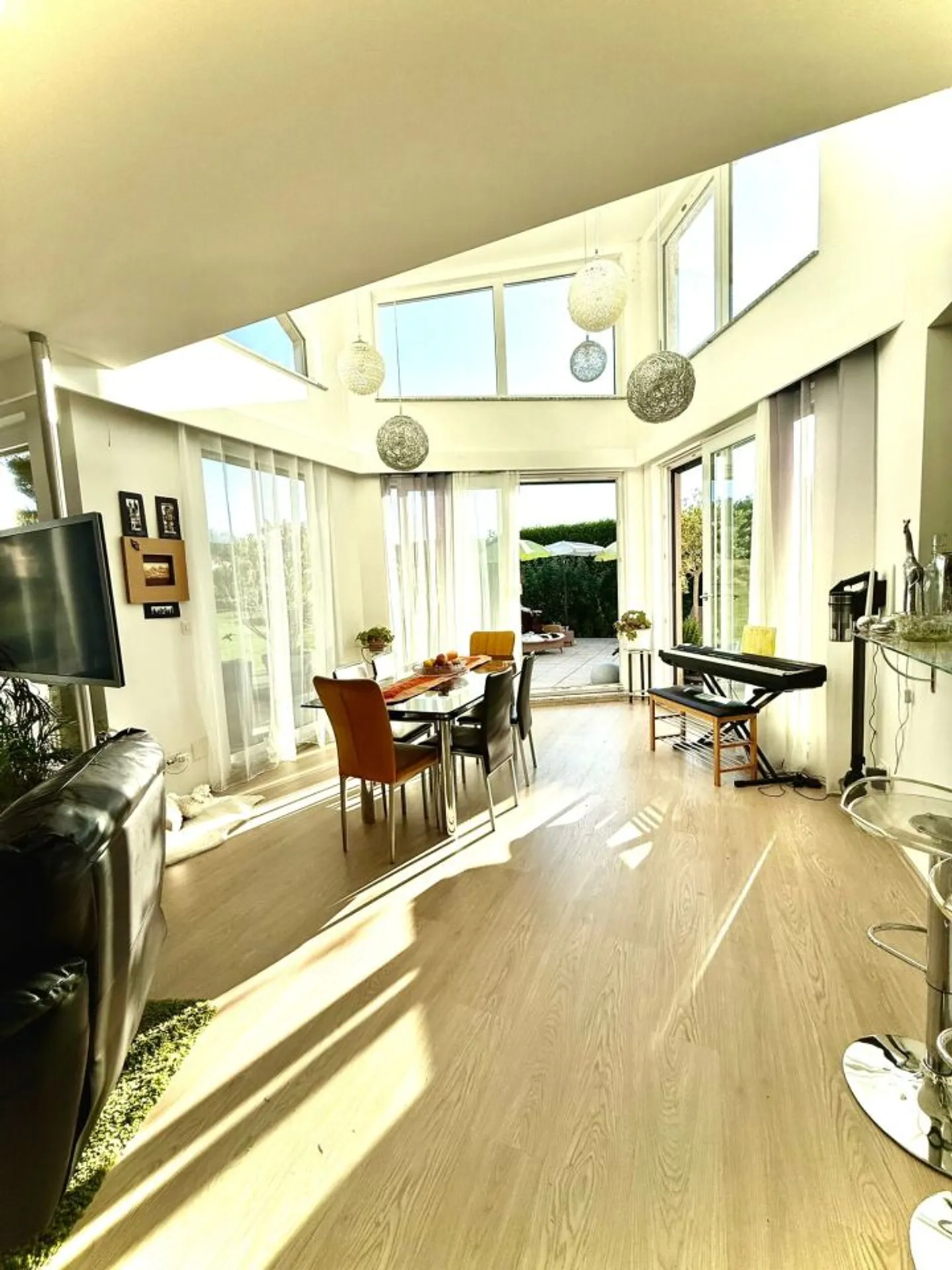 Magnifique villa meublée 8,5p / 6 chambres + Studio / jardin - piscine - Foto 11 von 11