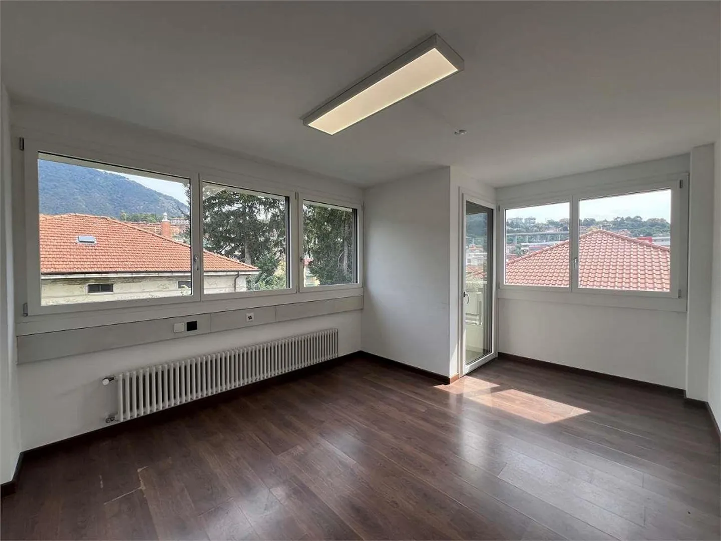 Ref. 2539 Chiasso Modernes Büro - Foto 4 von 8
