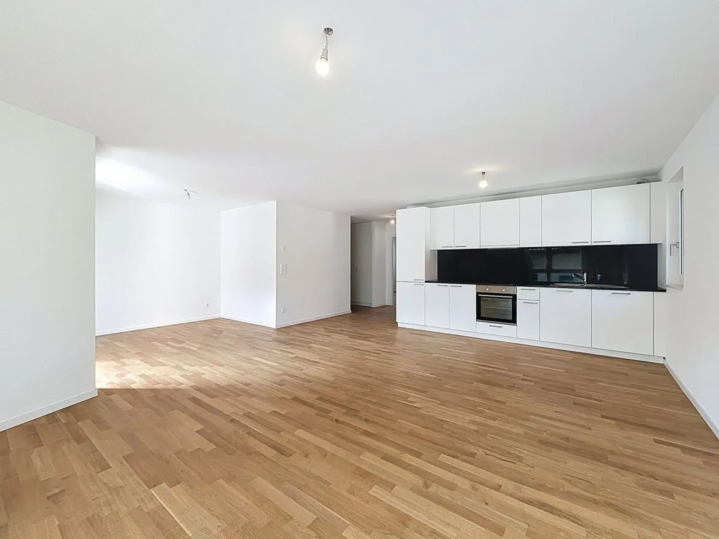 Appartamento di 3,5 locali + superficie ufficio - Foto 4 di 9