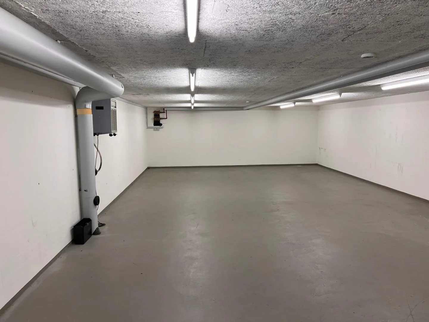 Vielseitig nutzbarer Lagerraum - Foto 2 von 4