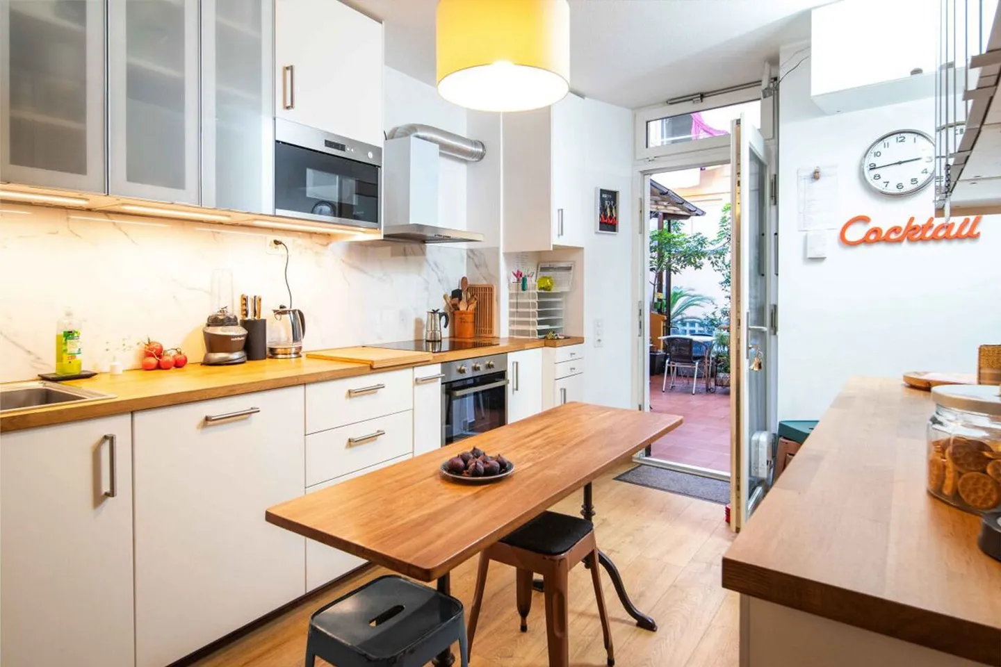 Appartement de 5,5 pièces au premier étage, au cœur de la vieille ville - Photo 2 sur 9