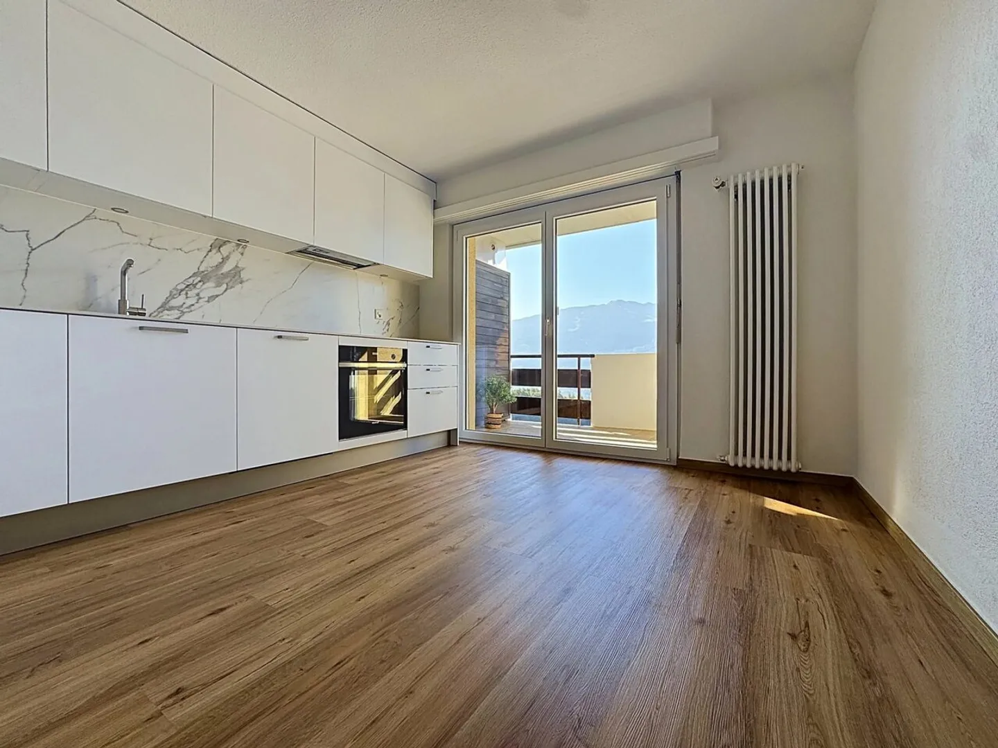 Magnifico appartamento ristrutturato di 4.5 locali con vista panoramica - Savièse - Foto 2 di 13