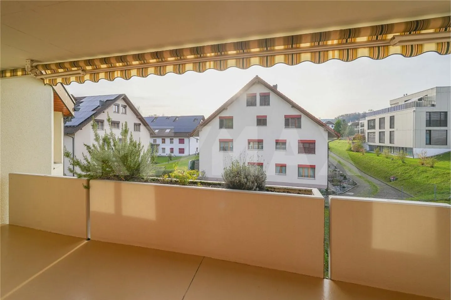 Centrale + affascinante: appartamento 3,5 locali con carattere - Foto 3 di 13