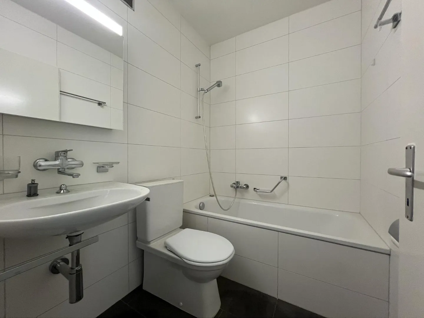 02757 - Appartamento 3½ stanze - RTE GRUYERE 16 - FRIBOURG - Foto 7 di 8