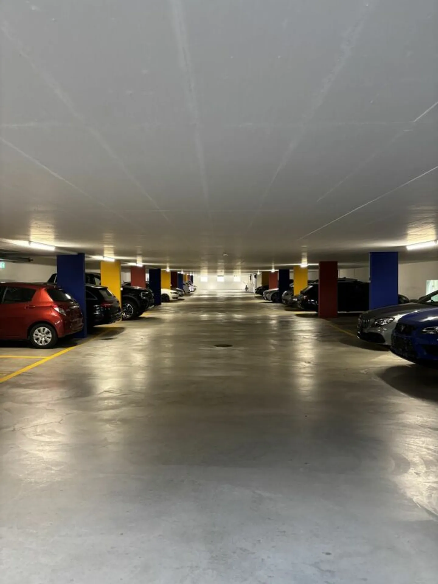 Places de stationnement à louer - Photo 1 sur 1