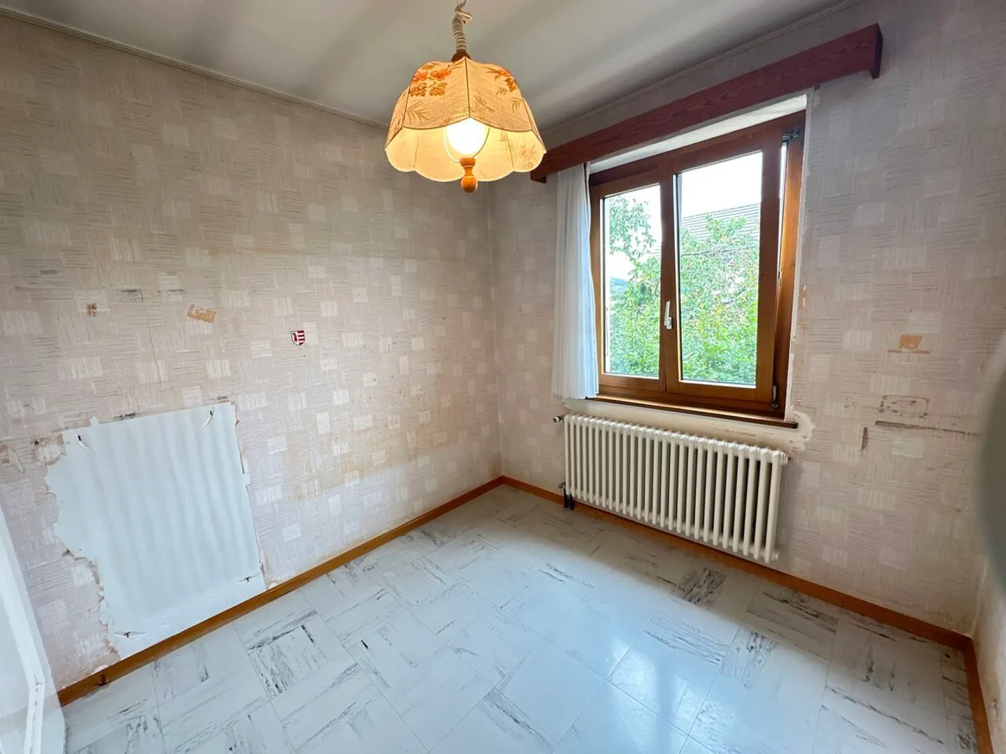 6.5 Room House - Photo 6 of 13