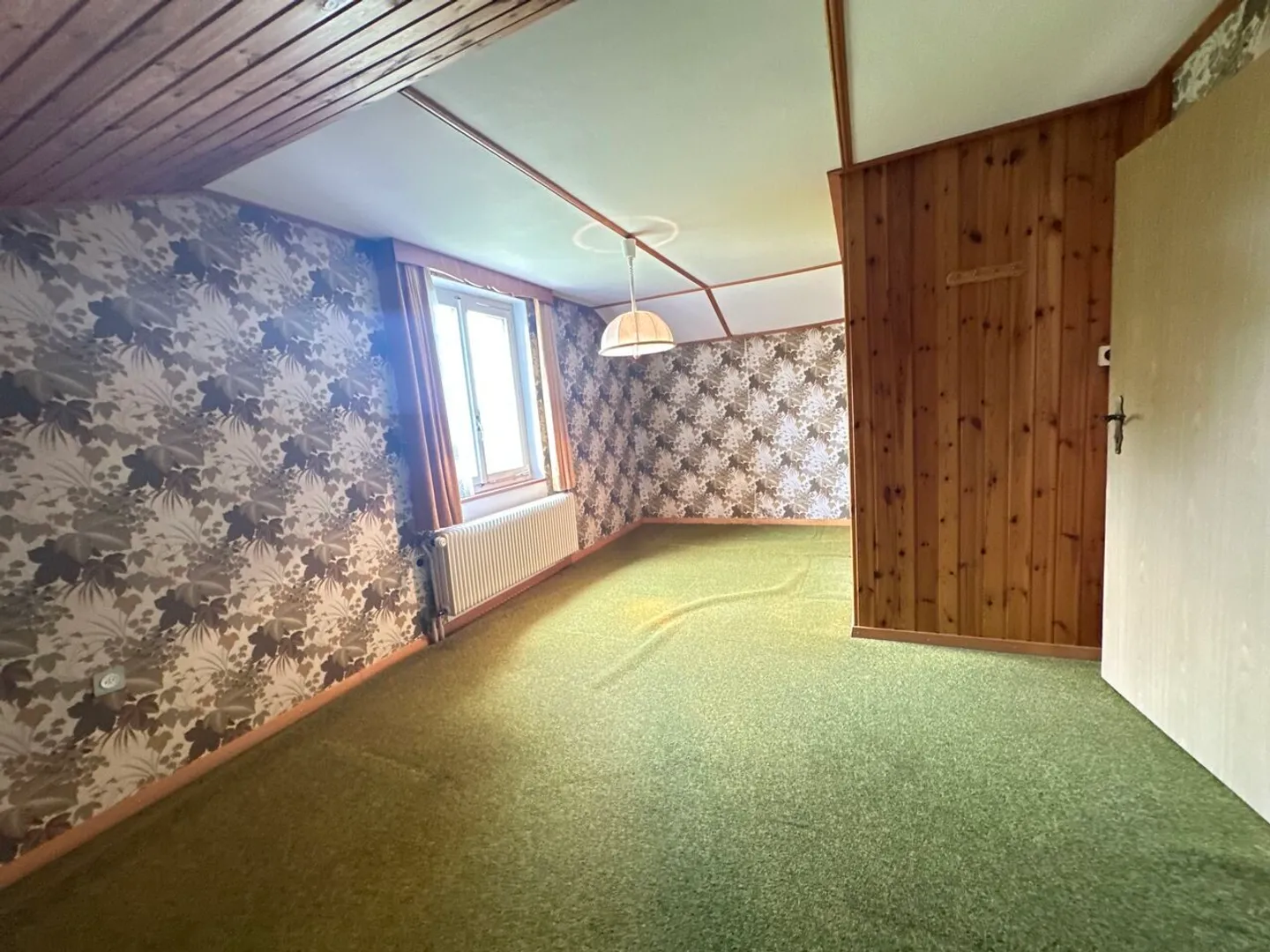 6.5 Room House - Photo 7 of 13