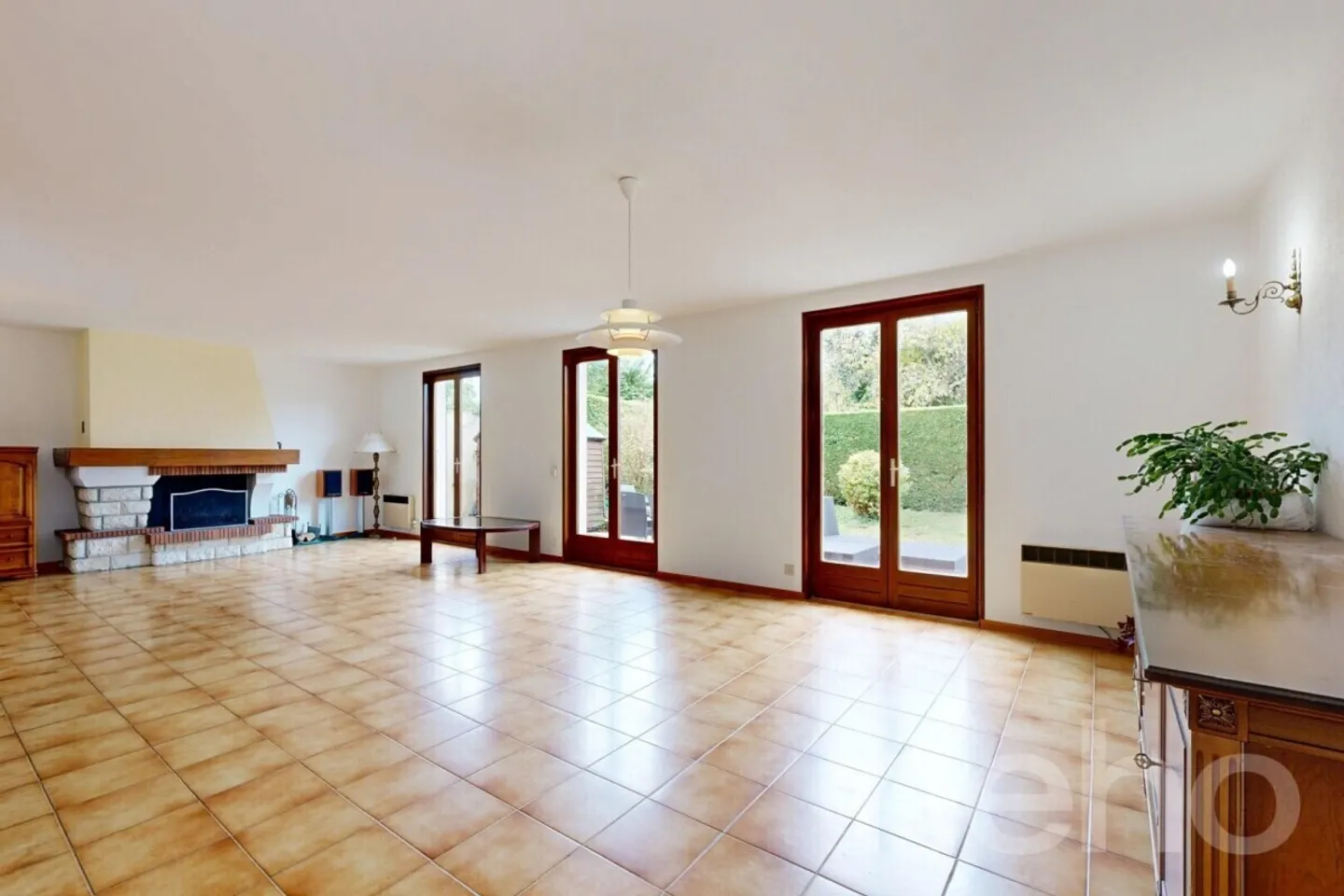 Bellissima casa a schiera con grande giardino - Foto 5 di 12