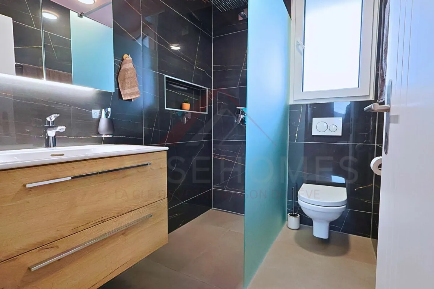 Modern Minergie Villa in Portalban - Photo 18 of 19