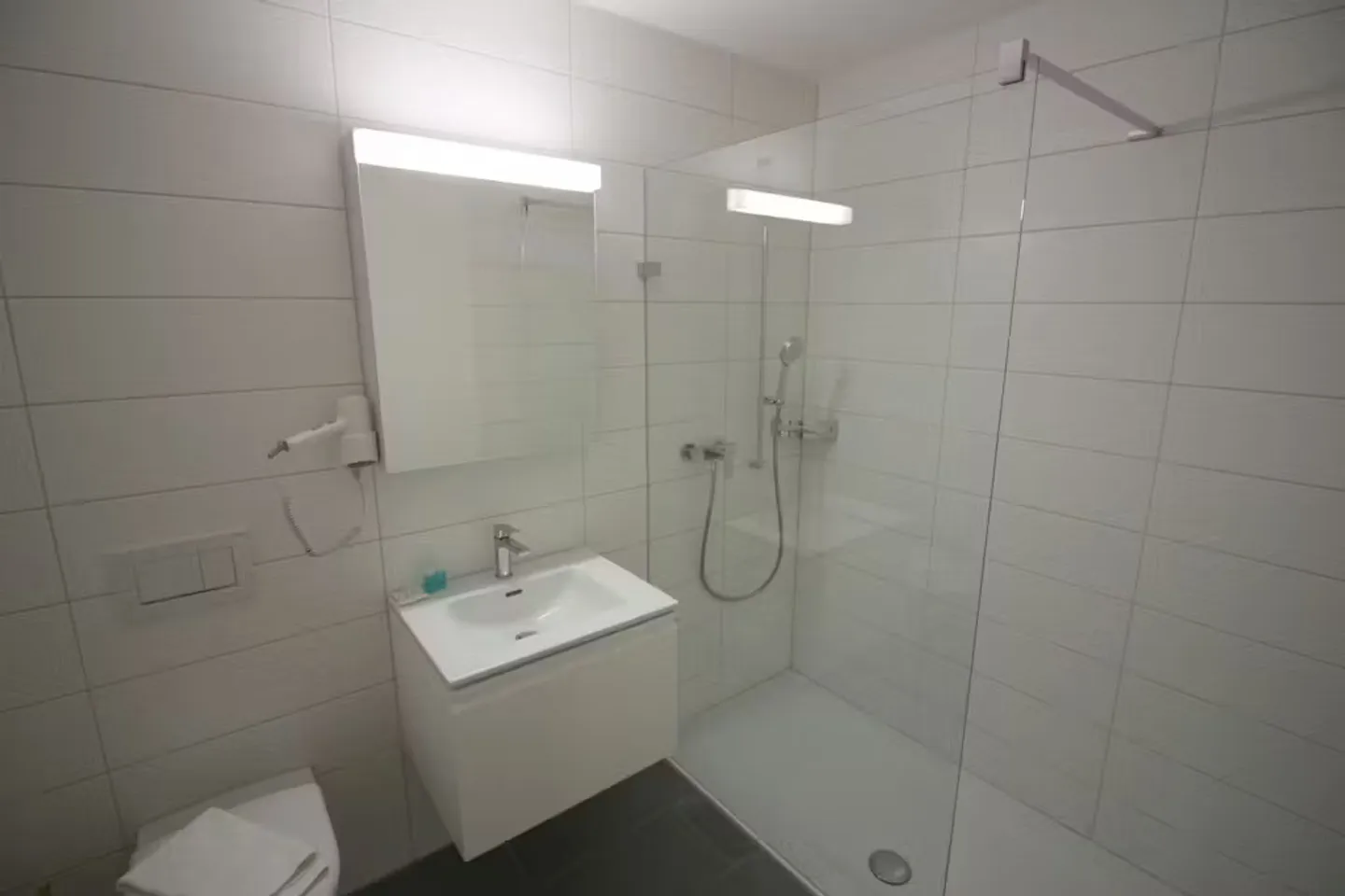 Condo/Appartamento in affitto, Obstgartenstrasse, a Kloten, Svizzera - Foto 7 di 9