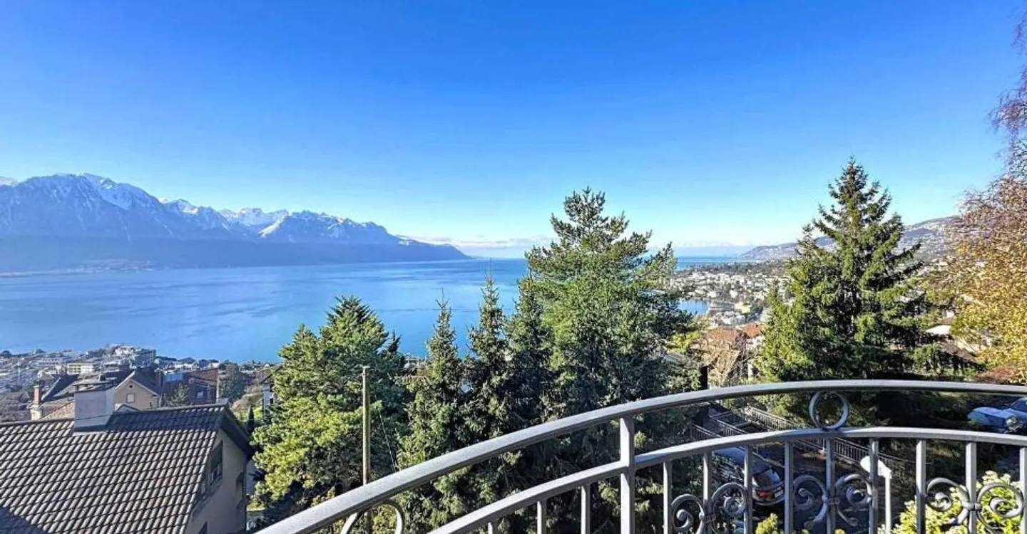 Appartamento Incantevole con Vista Lago - Foto 1 di 10