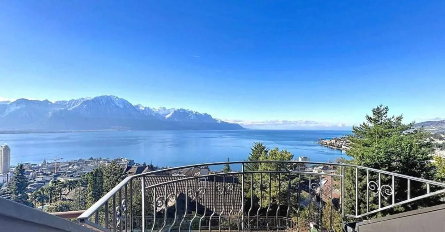 Appartamento Incantevole con Vista Lago - Foto 2 di 10
