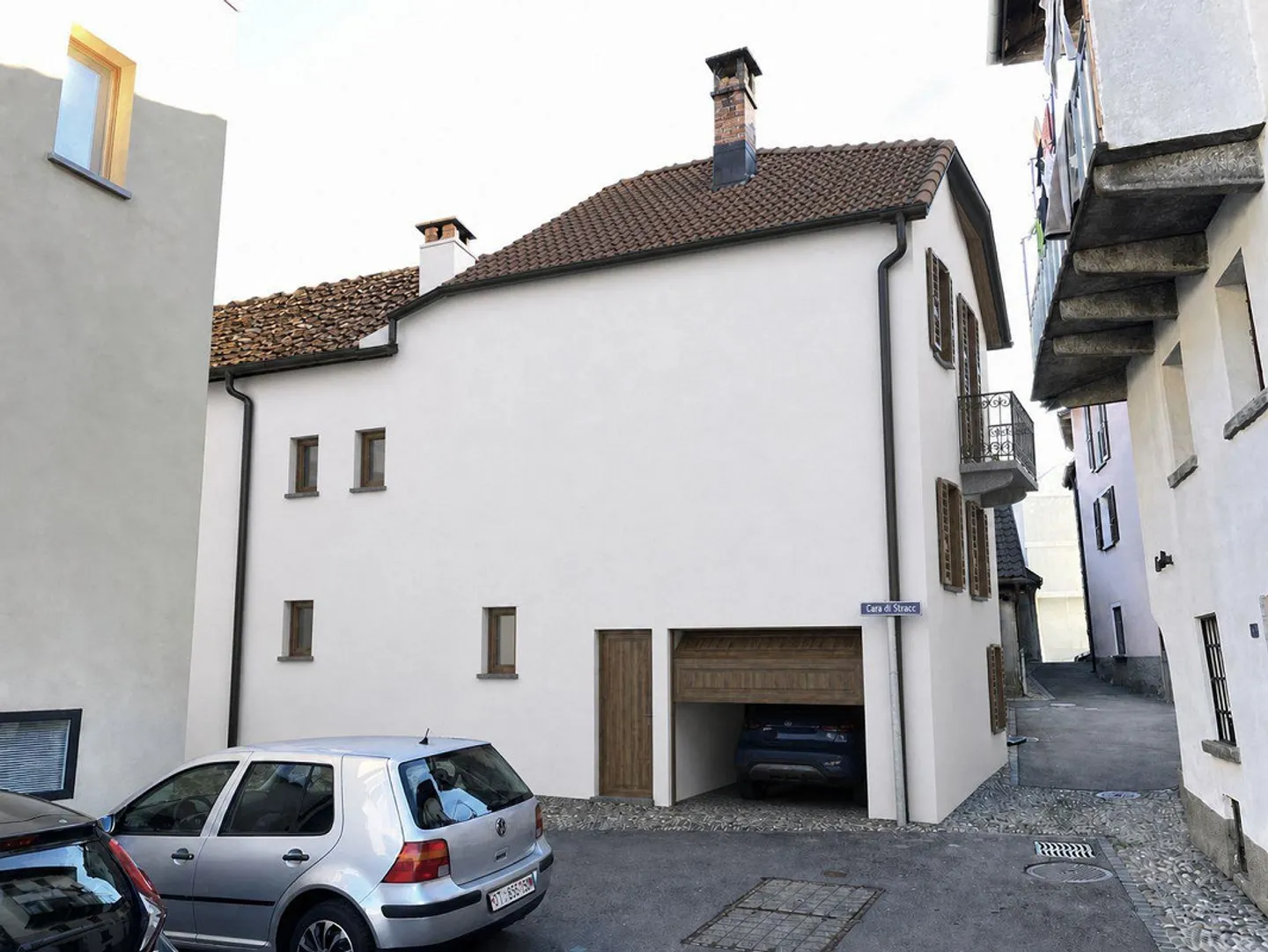 Résidence secondaire possible — Deux maisons rustiques contiguës à Gorduno - Photo 4 sur 18