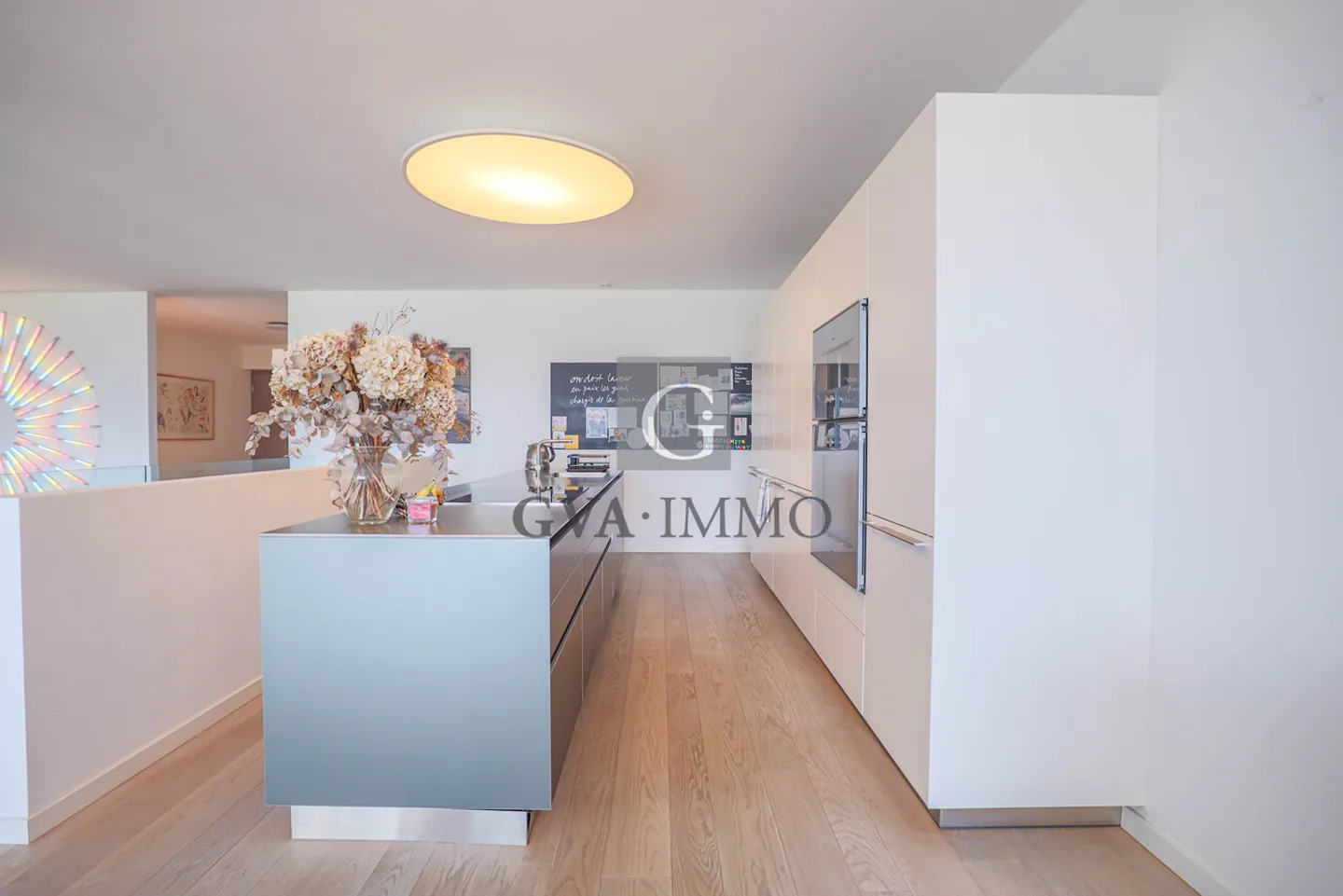 Luxury Apartment with Lake View - Photo 2 of 7
