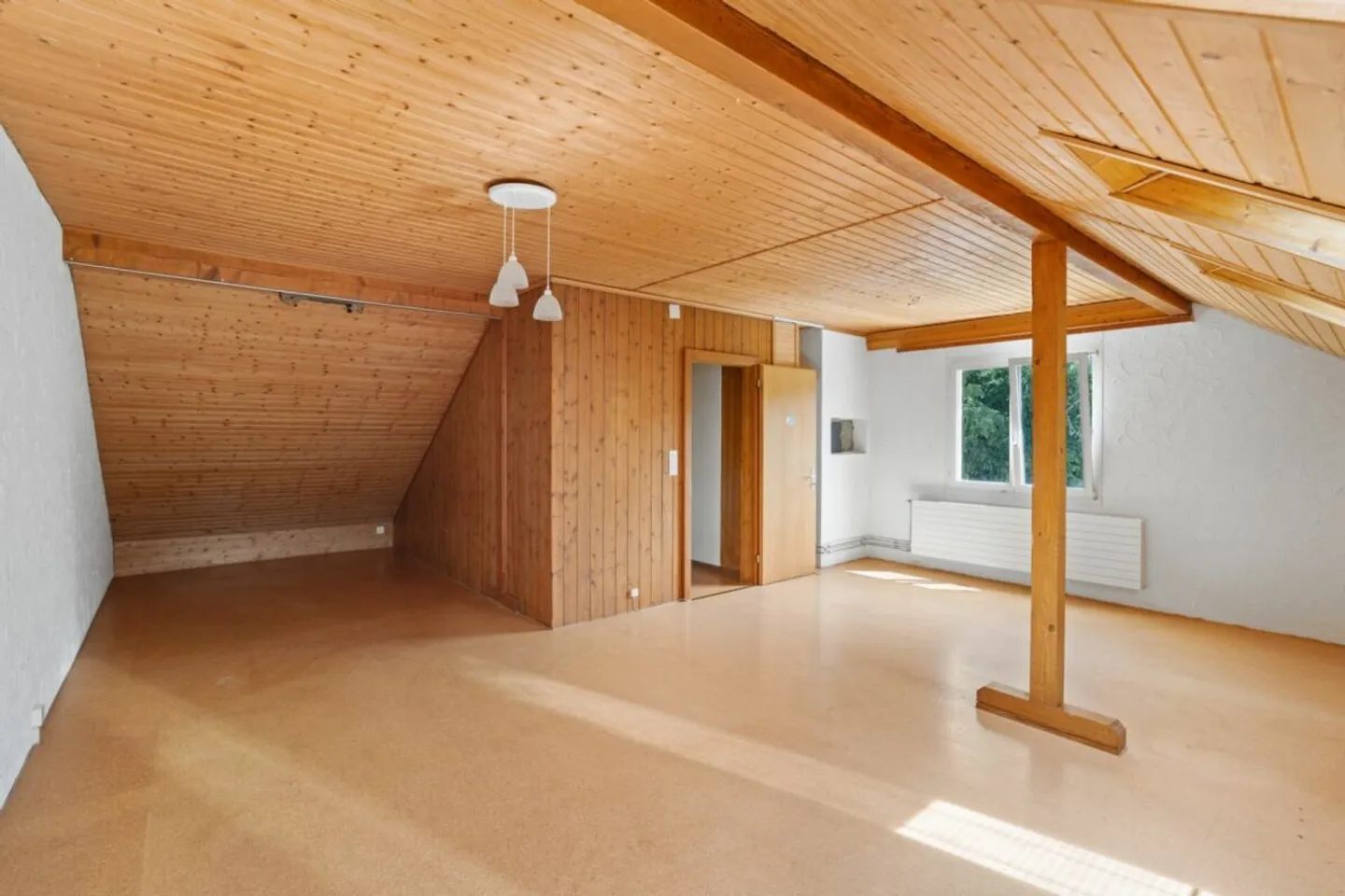 Casa a schiera affascinante con giardino - Foto 6 di 15