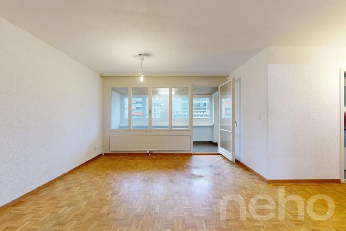 Helles Apartment mit freiem Blick und idealer Lage - Foto 10 von 12