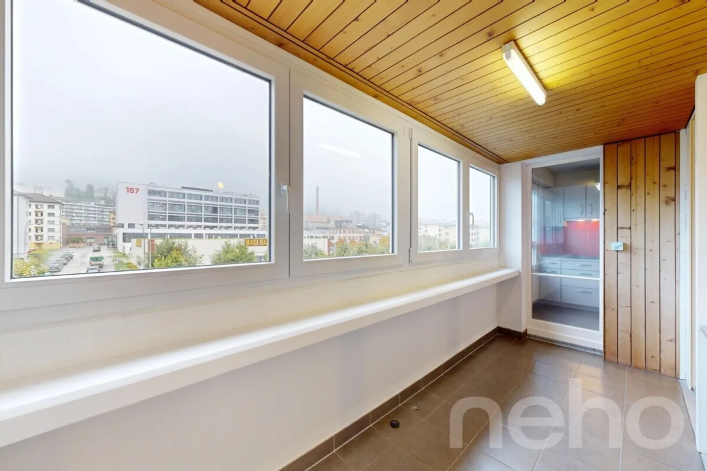 Helles Apartment mit freiem Blick und idealer Lage - Foto 3 von 12