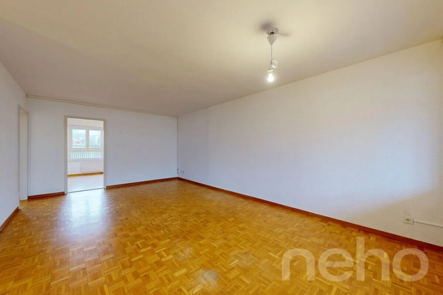 Helles Apartment mit freiem Blick und idealer Lage - Foto 11 von 12
